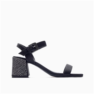 a pie-Zapatos-Garbone PD