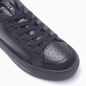 a pie-Zapatillas-Biner FN