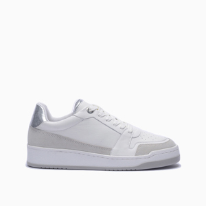 a pie-Zapatillas-Thom PD