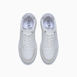a pie-Zapatillas-Thom AN