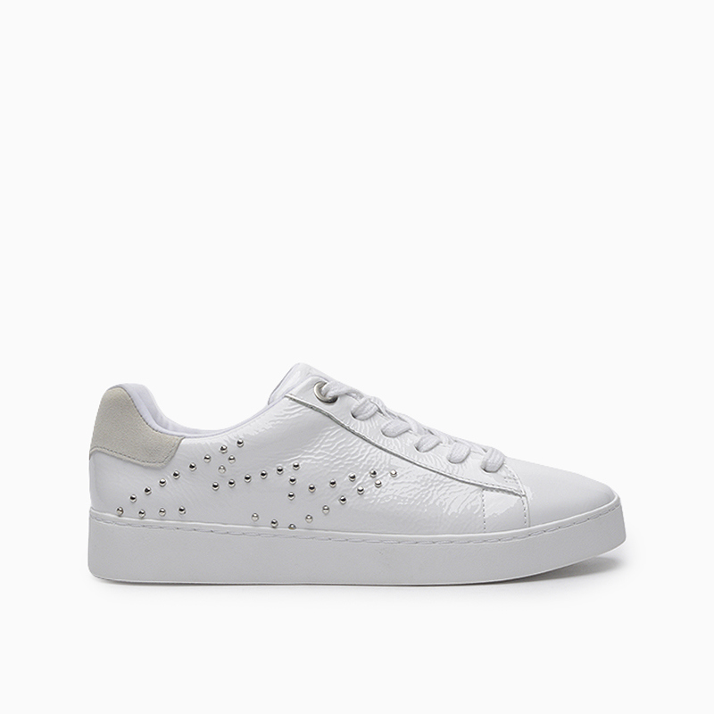 a pie-Zapatillas-Duobi PD