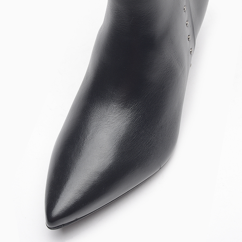 a pie-Botas-CASCIA FN