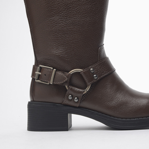 a pie-Botas-MEDEA SN