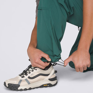 Vans-Pantalones-MTE Trek Guide Pant AN