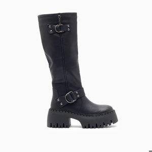 a pie-Botas-Daze PD
