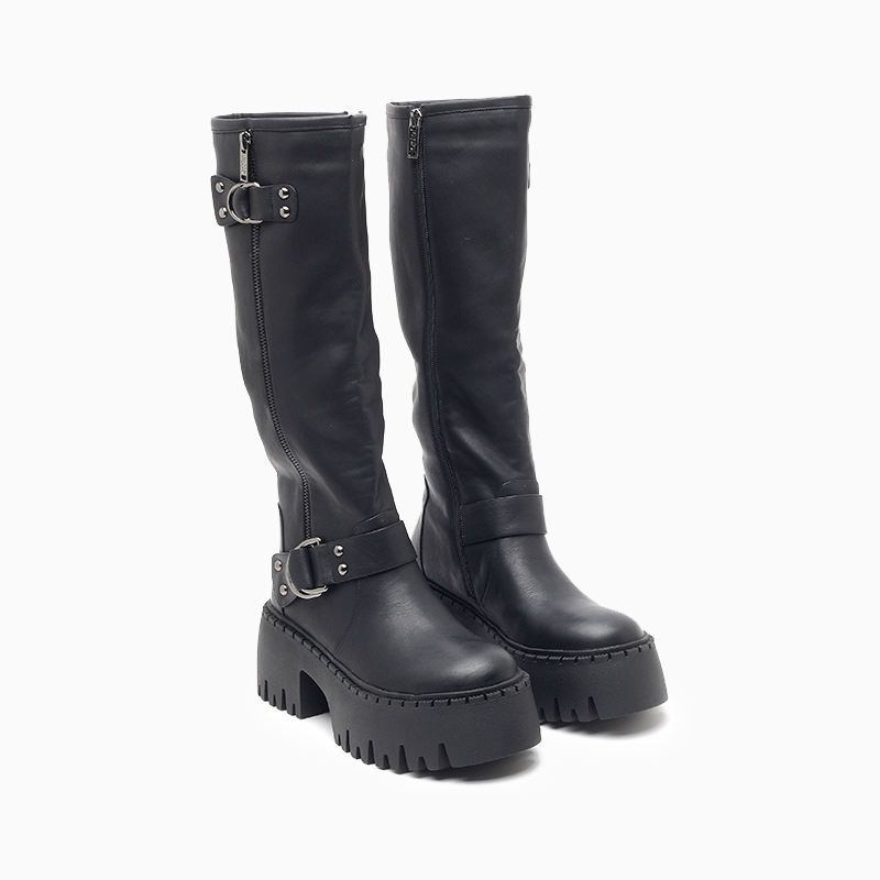 a pie-Botas-Daze AN