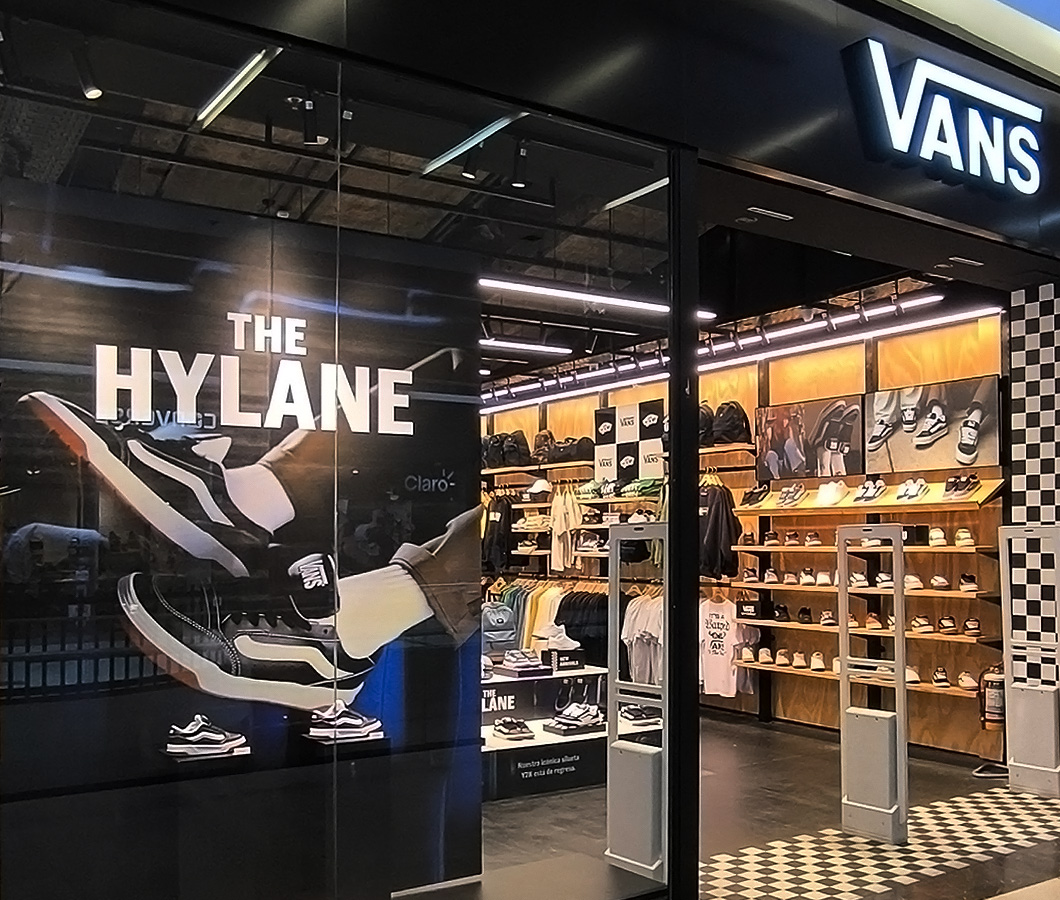 Vans DOT Baires - Shopping DOT Baires Vans DOT Baires en Shopping DOT Baires, Buenos Aires