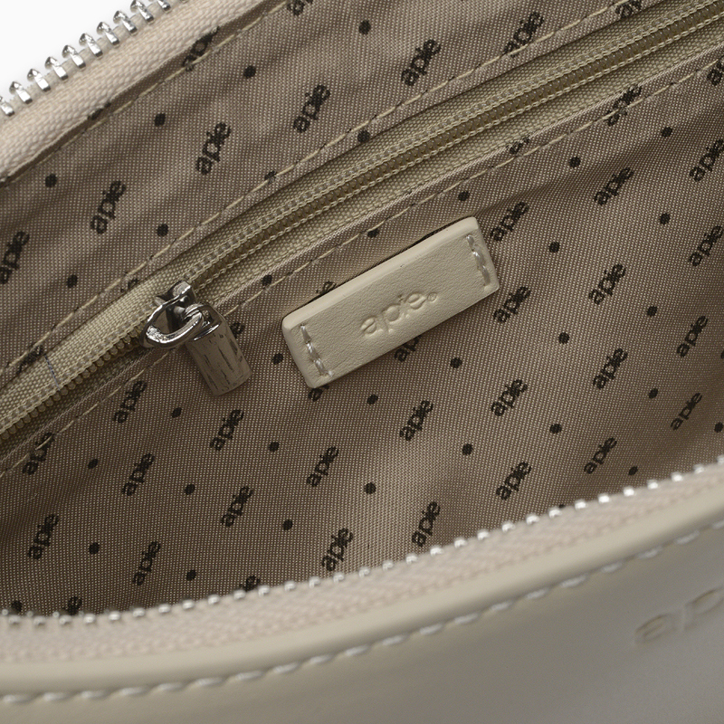 a pie-Cartera-Cartera Loule FN