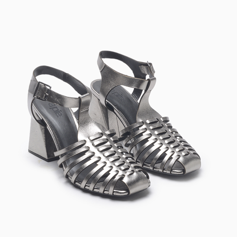 a pie-Taco-Javina SN