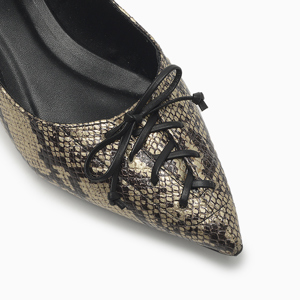 a pie-Balerina-Bond FN