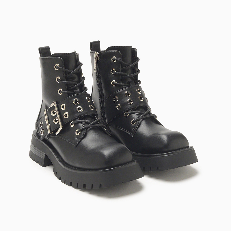 a pie-Borcegos-Wanda AN