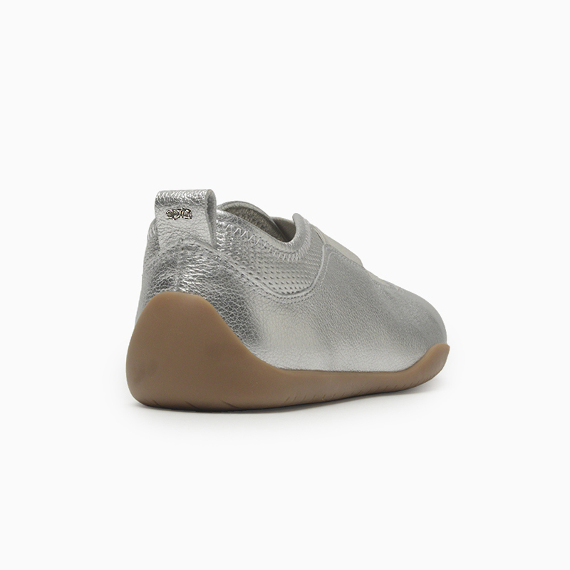 a pie-Balerina-Tabat FN