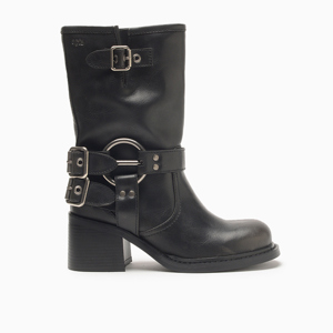 a pie-Botas-Cilene PD